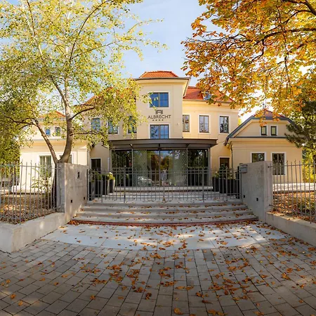 Albrecht Hotel