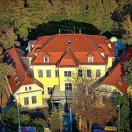 Отель Albrecht