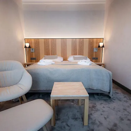 Ξενοδοχείο Albrecht 4*